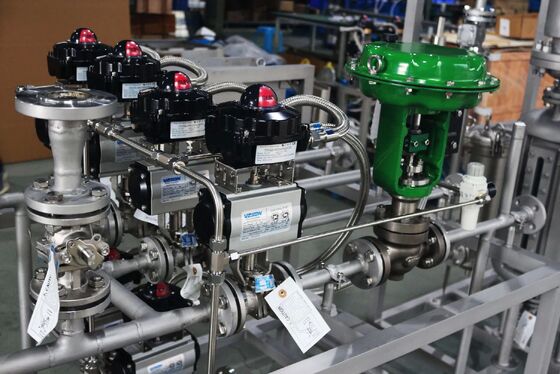 Skid Mounted Valve with 830 71753nm Actuator Torque and Carbon Steel, Chrome-Moly Steel, Stainless Steel Body Material for Pressure Reducing Valve Manifolds